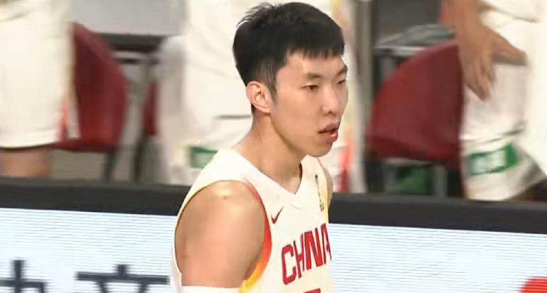 不是胡金秋赵继伟!中国男篮逆转日本靠这3人,杨鸣点评一针见血