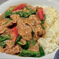 好吃的台灣街頭沙茶牛肉燴飯