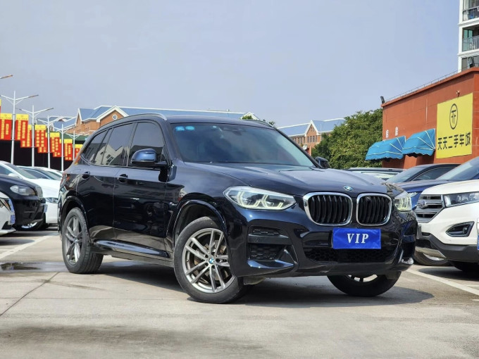宝马中型SUV