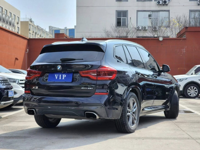 宝马中型SUV