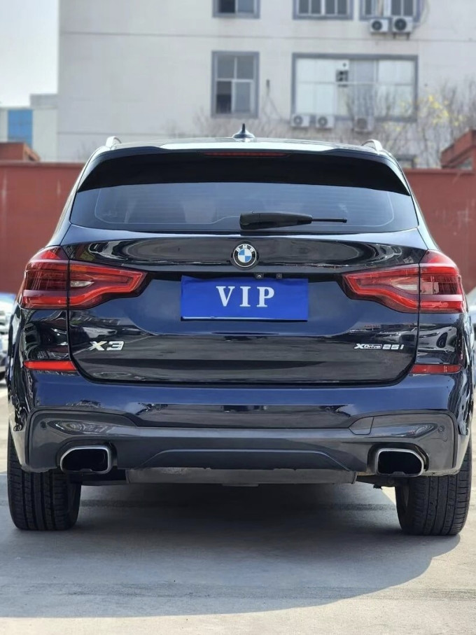 宝马中型SUV