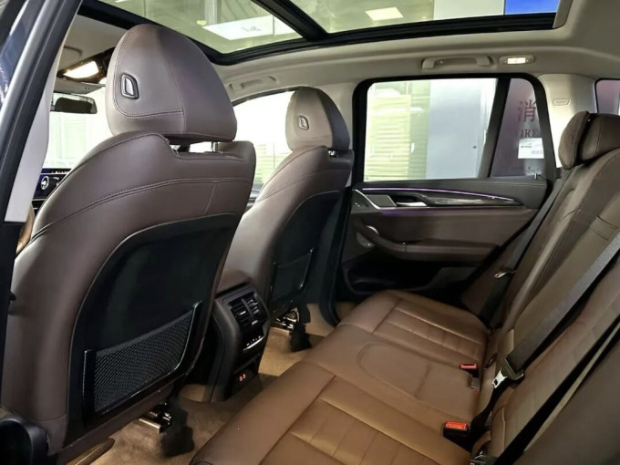 宝马中型SUV