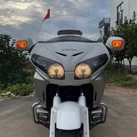 宝马R1300RT对决本田金翼，顶级休旅怎么选？