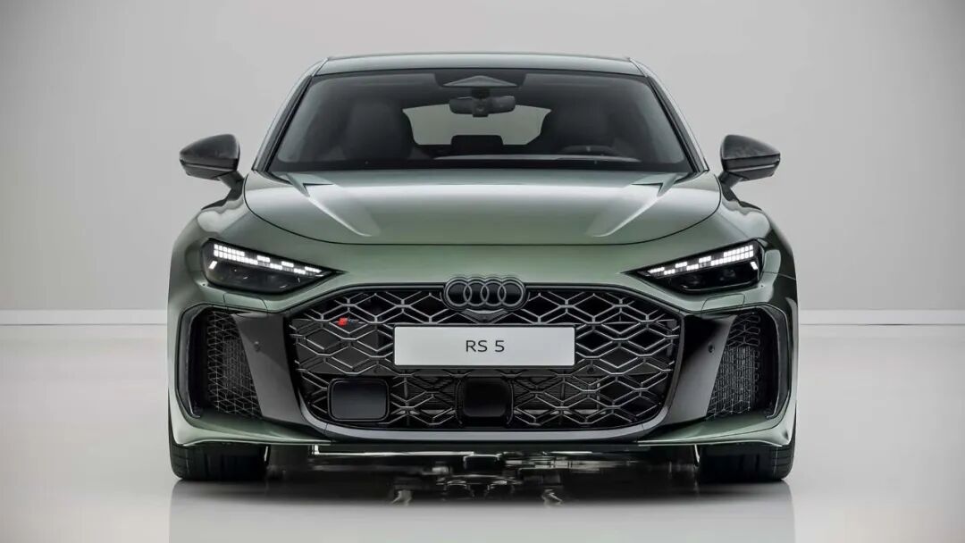 德系旅行车上新,3.6秒破百,2.9T V6双涡轮插混,可控漂移!