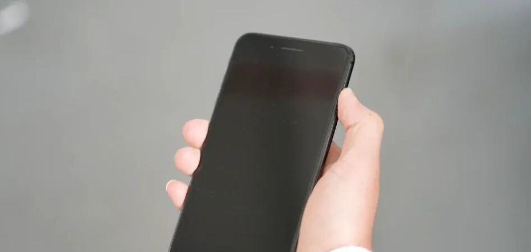 手机建议几年一换？揭秘手机寿命，看完就明白了