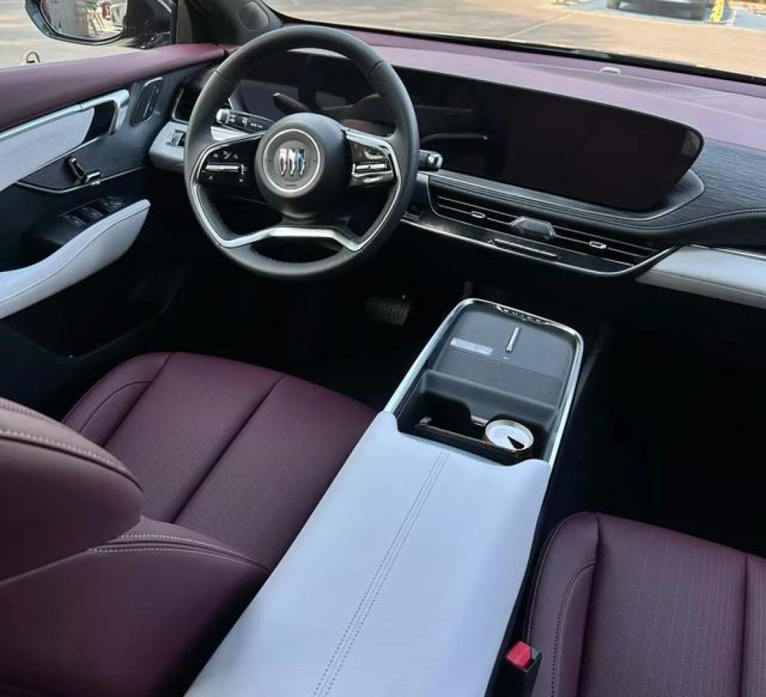同属通用,凯迪拉克和别克真的只是换标吗?看完彻底明白