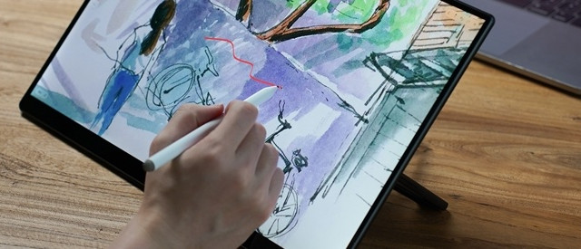 EHOMEWEI便携屏全面进驻Bic Camera，日本市场渠道布局再下一城