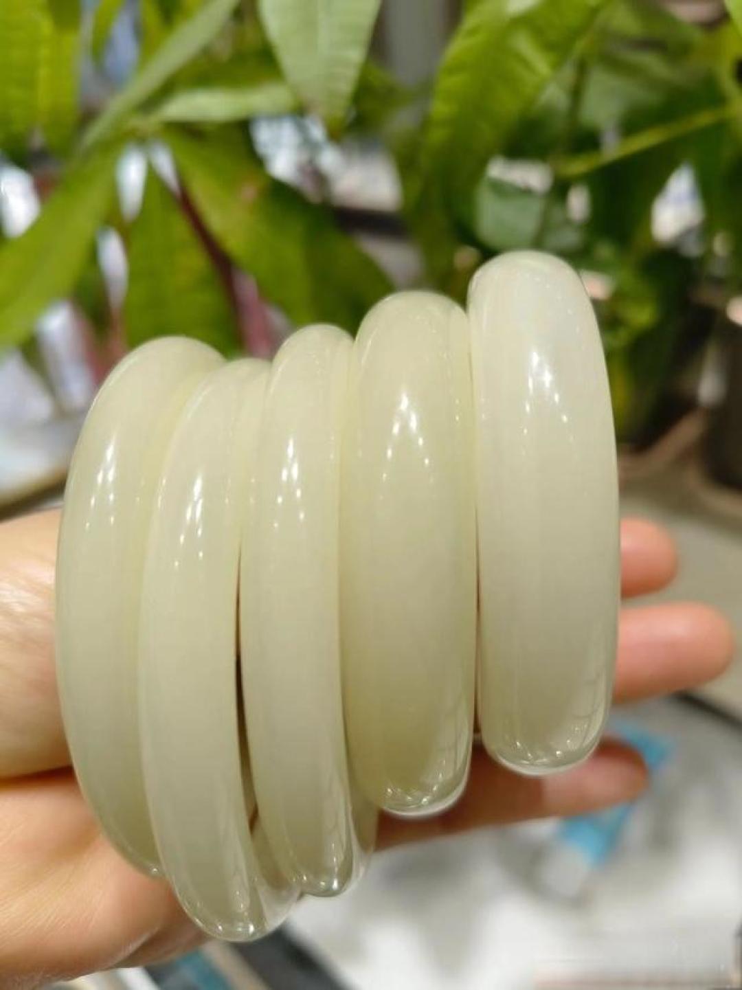 五大号称“白玉”的玉石,到底哪个才是最正宗的?
