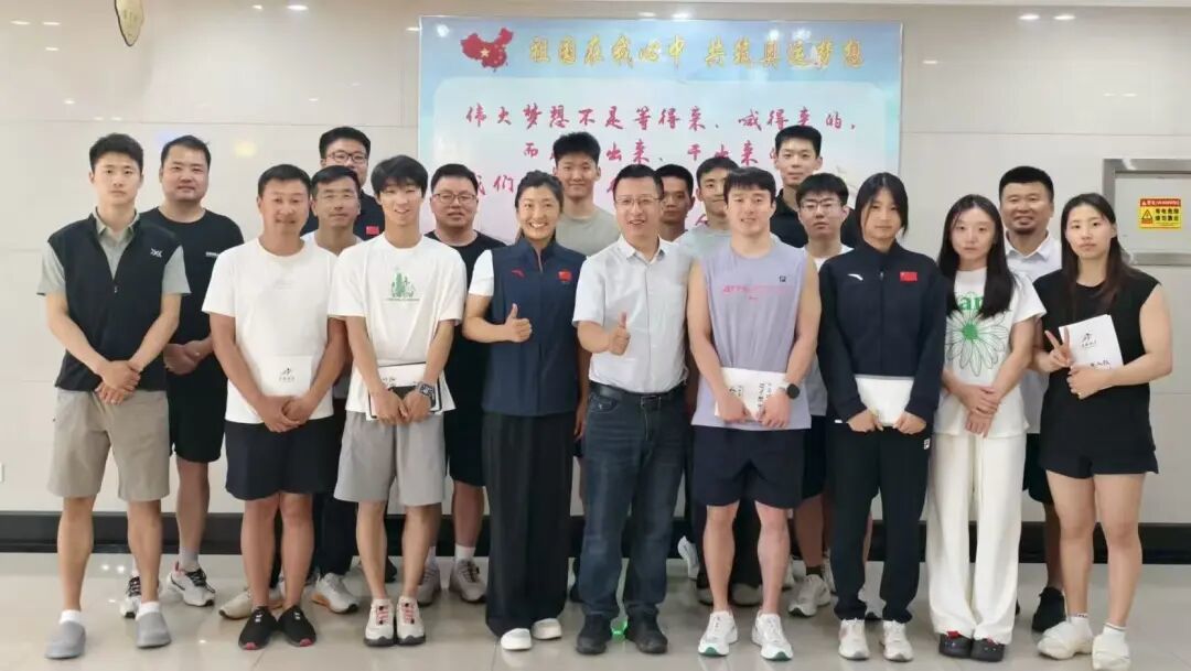 大学教授的日常(366)桃子的这块金牌是不是也有我的一点点功劳呢,哈哈哈!