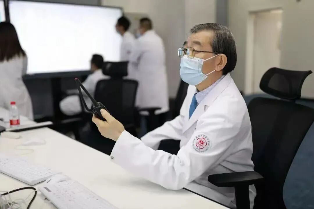 徐梦桃再夺金！她背后有一支北大团队