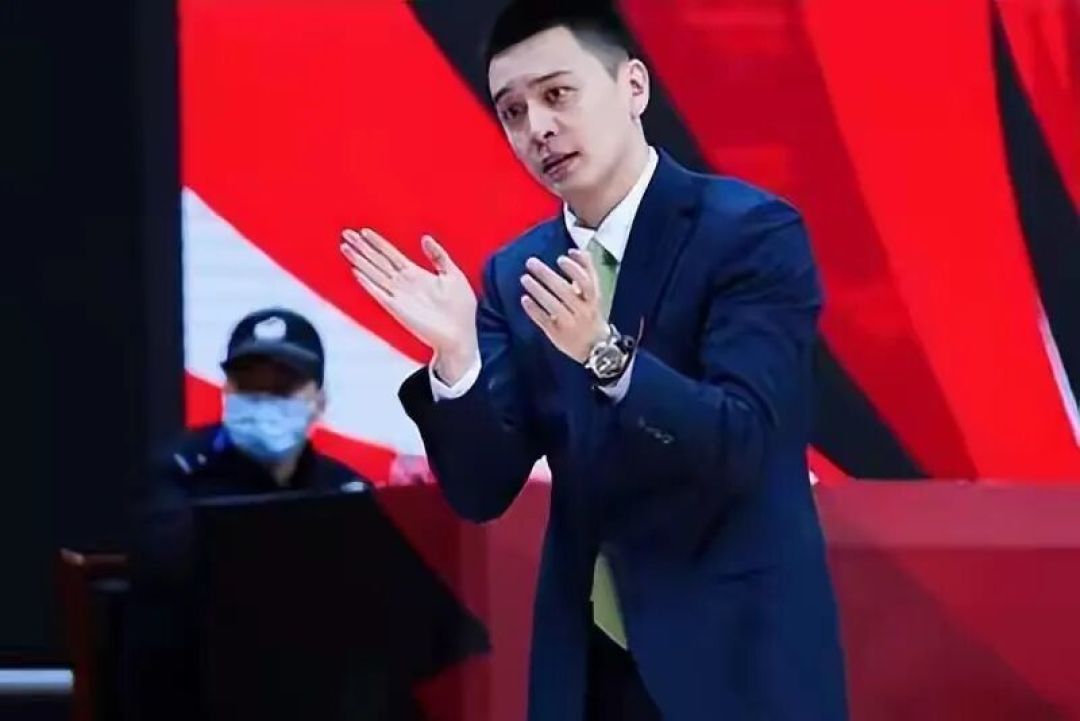 摊牌了!杨鸣官宣离任不足48小时,新身份曝光,原来一切早有预兆