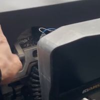 红旗也有赛车了。