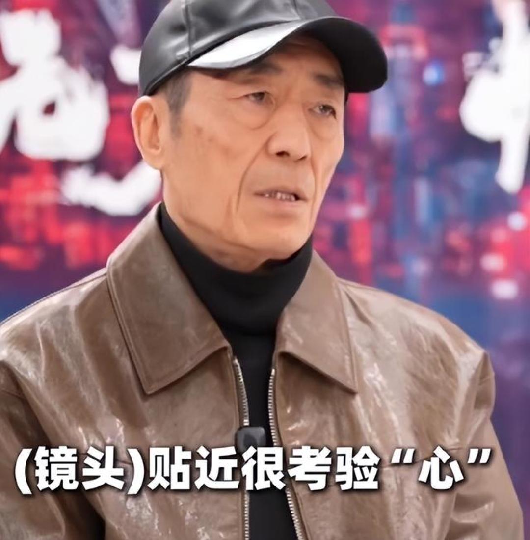 官媒24字锐评张艺谋《惊蛰无声》，言辞犀利，戳到中年观众心坎里