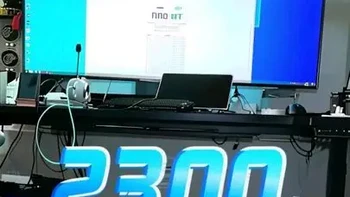 2300兆宽带 业主家里是2000兆宽带，但是用硬线连接就能跑1000来兆无线网的话又老是掉帧。影响游戏心情。
找到咱换超六类网线，超六类水晶头，超六类模块。再次测速能到2300。
你见过最快的网速是多少？
#电工#日照电工#穿网线#网速慢#网络维修