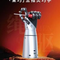 知行机器人发布全球首款左右手自适应灵巧手“束巧”