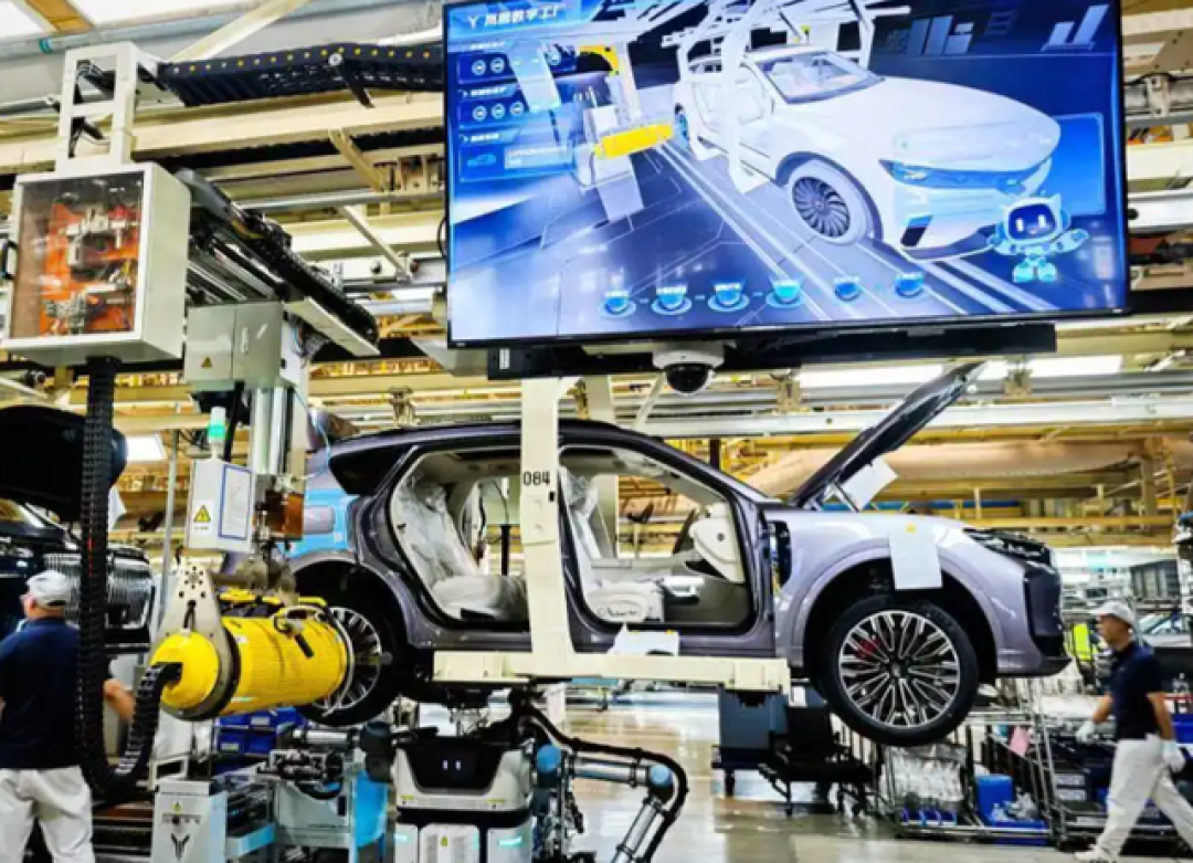 连续11年,保持全球第一的中国新能源车,怎么突然被强制减肥了?
