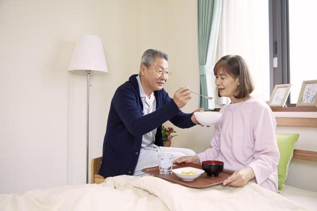 为何说年龄超过80岁的人:即便精神尚好,也别忽视营养补充问题?