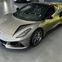 央视点赞莲花跑车：中国智造，让百年超跑换道领跑