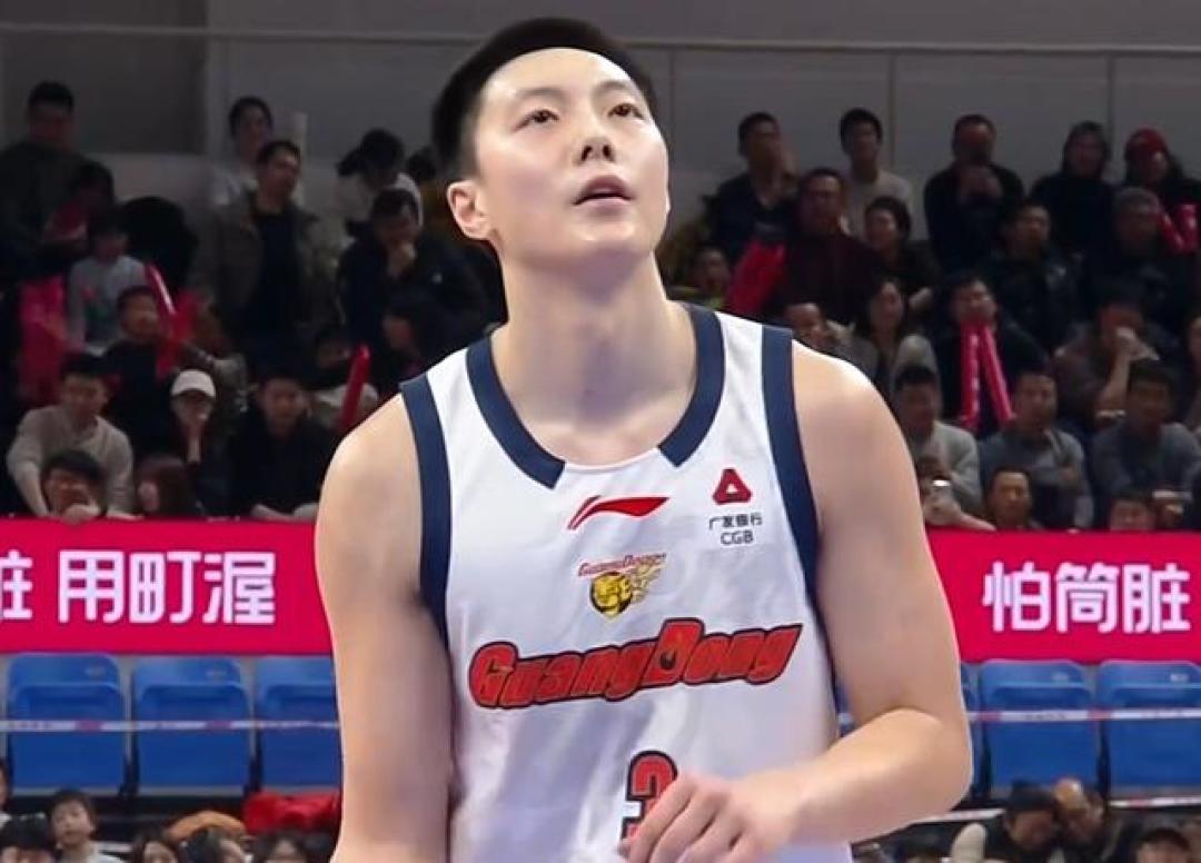 炸裂53犯76罚！宁波队史首胜广东 3人五犯离场2人伤退杜锋赔惨
