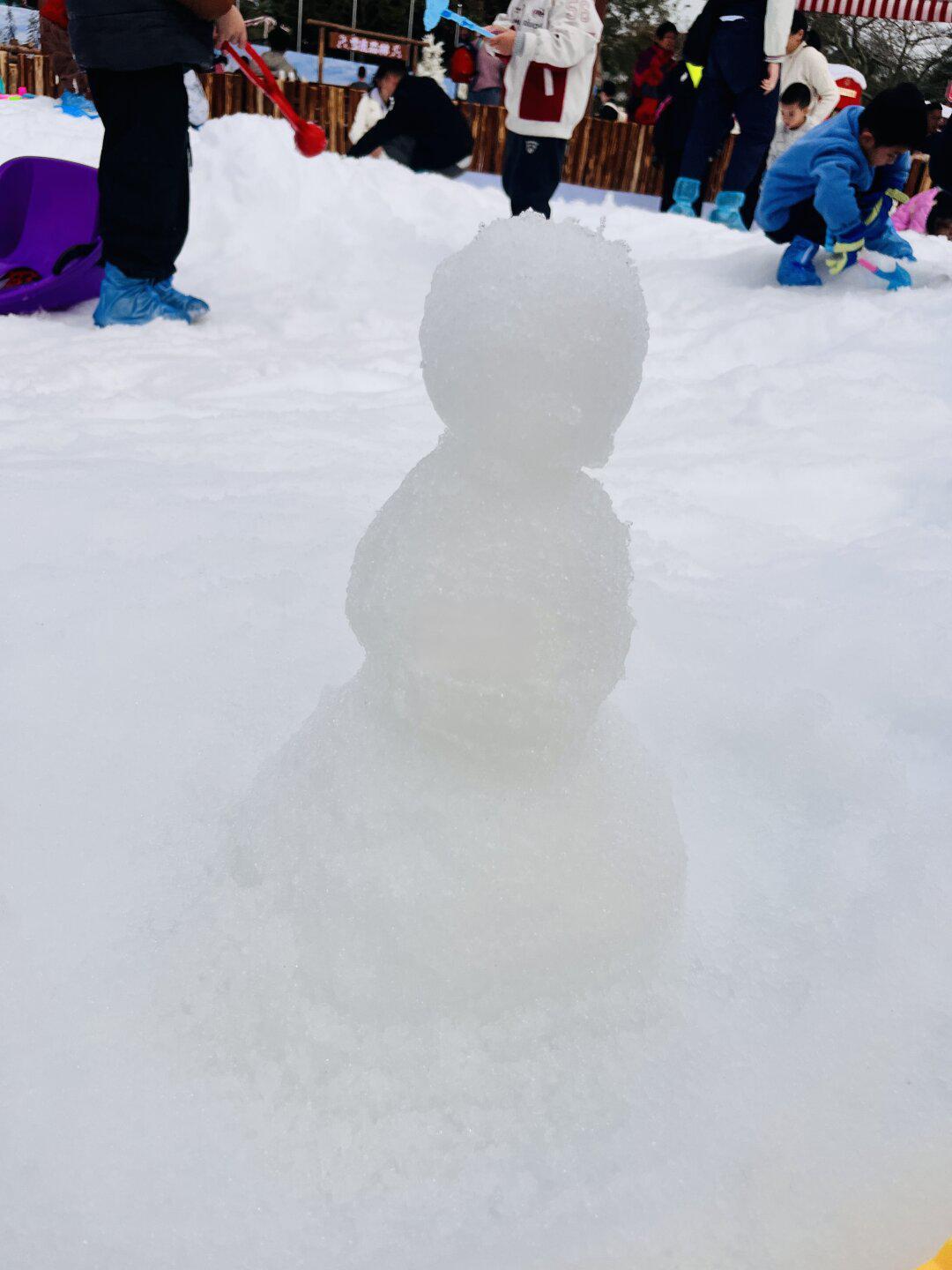 广东“哈尔滨”玩雪啦~