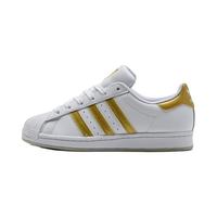 今日识品牌 ▶ 三叶草