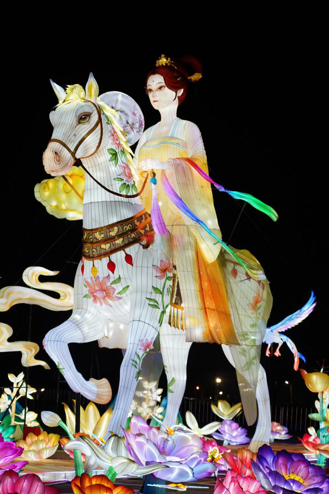 🏮虎丘灯会|我终于走进了流动的年画里了