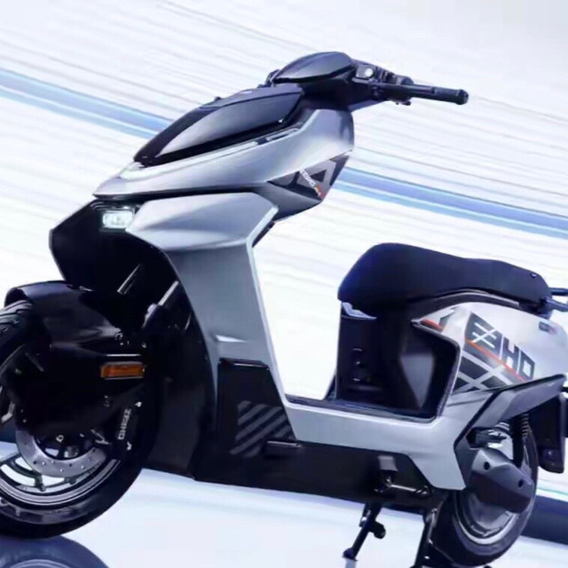 首发售价4899元，极核AE4 SE+上市，升级车架、刹车和电机性能