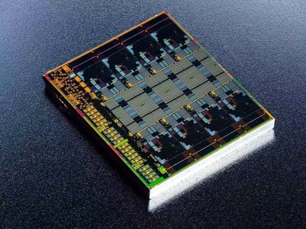 AMD Zen 7 架构渲染图曝光:32 核桌面处理器