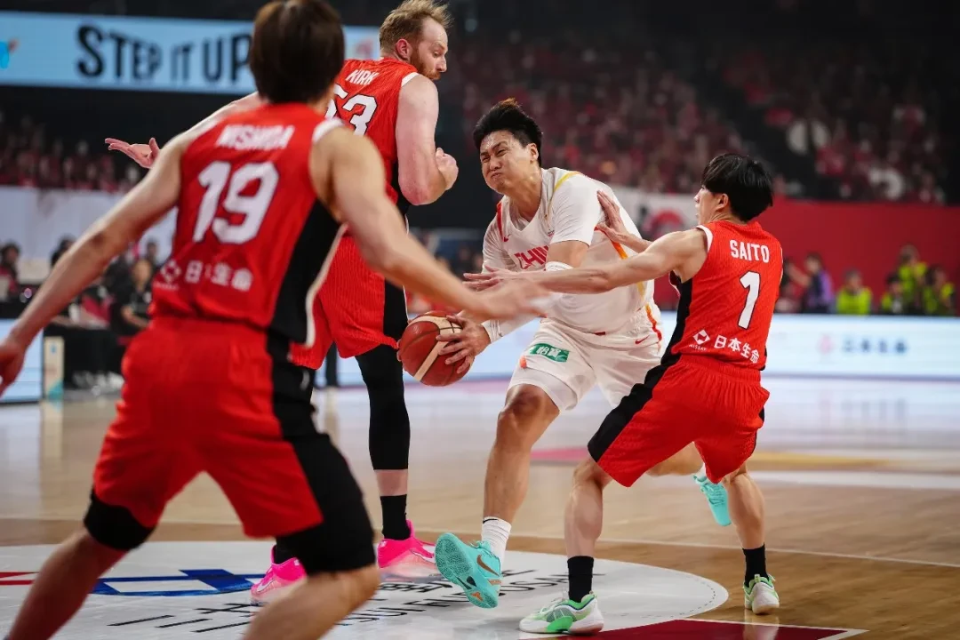 国际篮联说的“sneaky win”,真是在“黑”中国男篮吗?