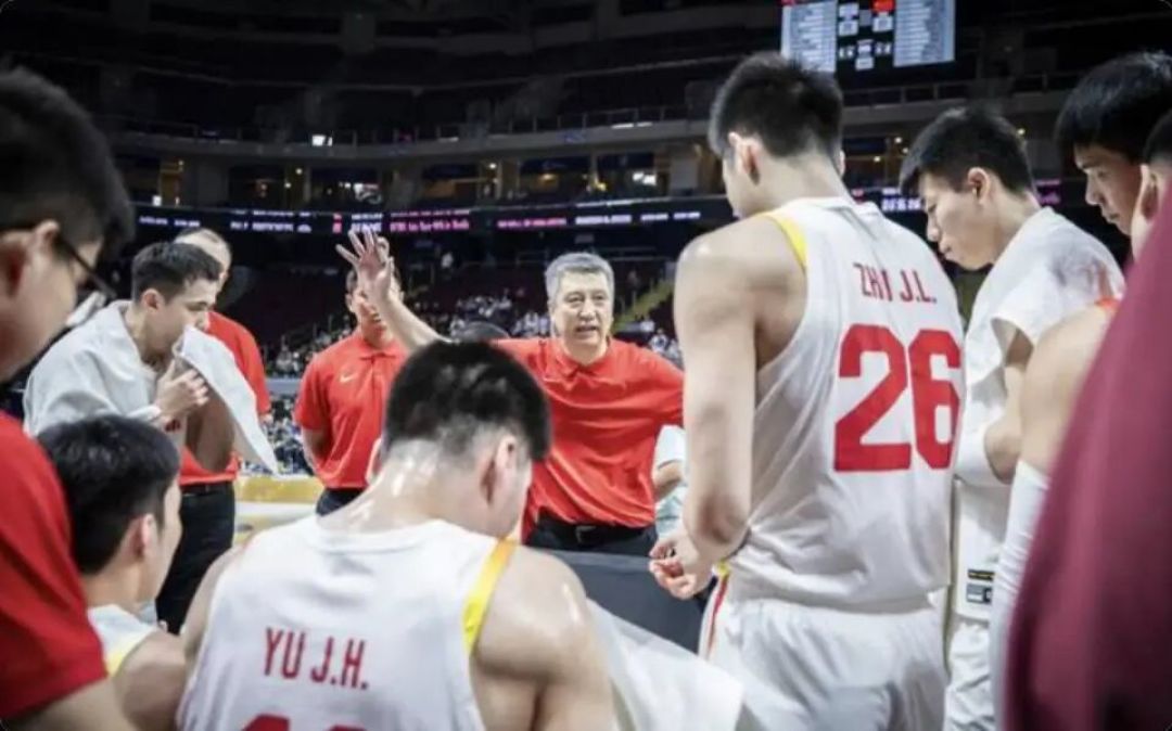 绝境翻盘!中国男篮100-93逆转台北,赵继伟神仙三分点燃全场