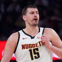 主裁解释冲突惩罚！约基奇回应多尔特恶犯：那是一个不必要动作