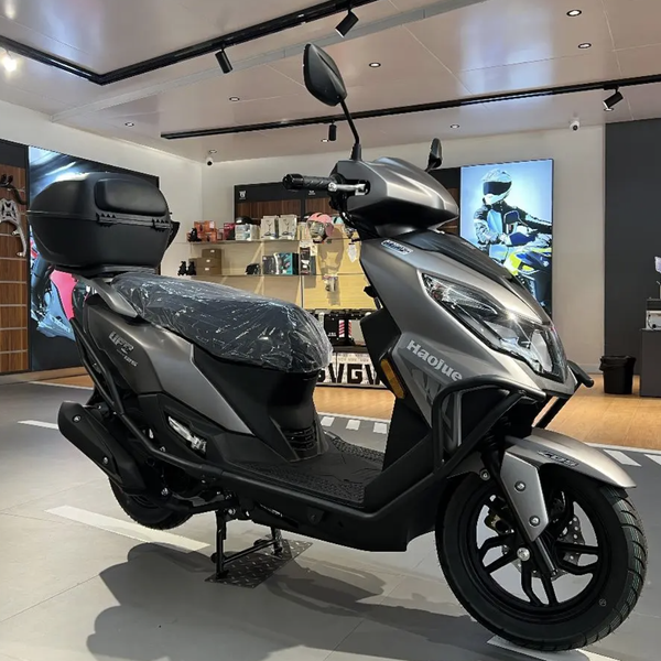 苦等两年“汉堡人”却等来风冷？豪爵满配的125水冷踏板要来了！