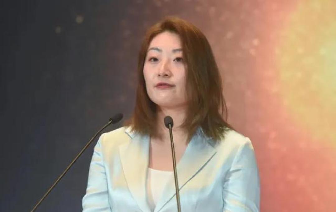 宗馥莉挥刀“做减法”:娃哈哈十年机器人业务终结,聚焦主业