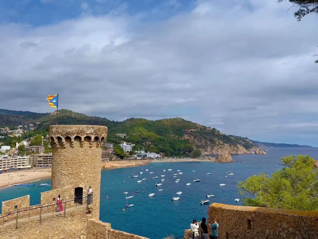 欧洲旅行见闻之 西班牙加泰罗尼亚Tossa de Mar小镇