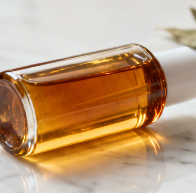 植萃染发剂真能兼顾安全与遮白？成分安全性与重度白发覆盖力实测对比