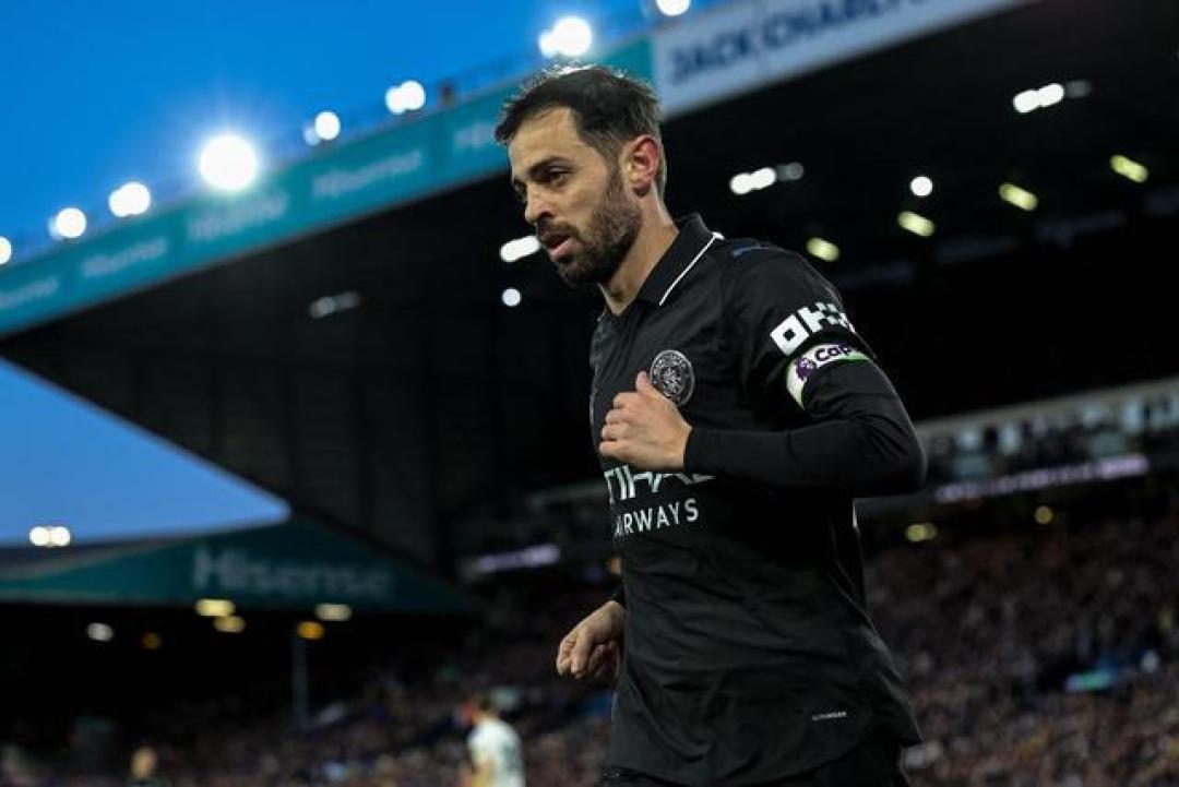 随着利物浦 5-2 ,曼城 1-0 ,英超最新积分榜出炉!欧冠区彻底乱了