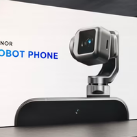 荣耀发布全球首款量产消费级机器人手机ROBOT PHONE，融合AI大模型与三轴机械云台