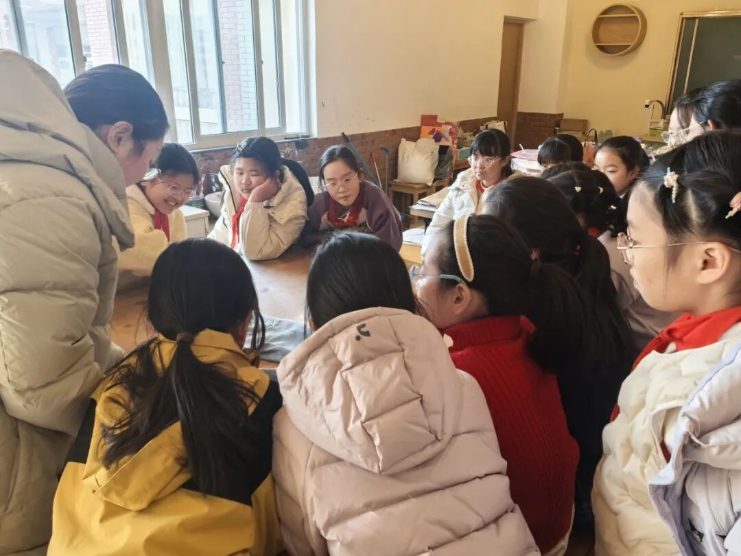 “衣”旧有创意·环保“袋”回家——大洋小学北校区“旧衣改造”寒假劳动实践活动