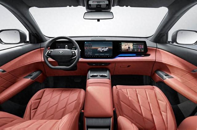 9.19万起搭爱信8AT 长安CS75 PLUS智慧版 燃油车突围范本