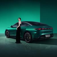 极狐新阿尔法S5以“蓝眼狐”前脸，诠释科技与运动的融合