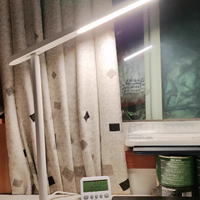 书桌护眼天花板｜欧普 AAAAA 级全光谱台灯，孩子学习不伤眼