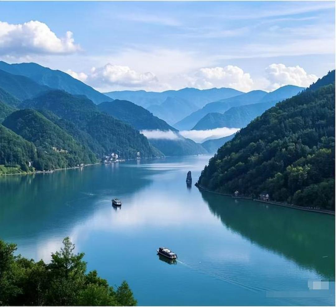 舟行碧波上，人在画中游，徽州最绝的水墨仙境——新安江山水画廊