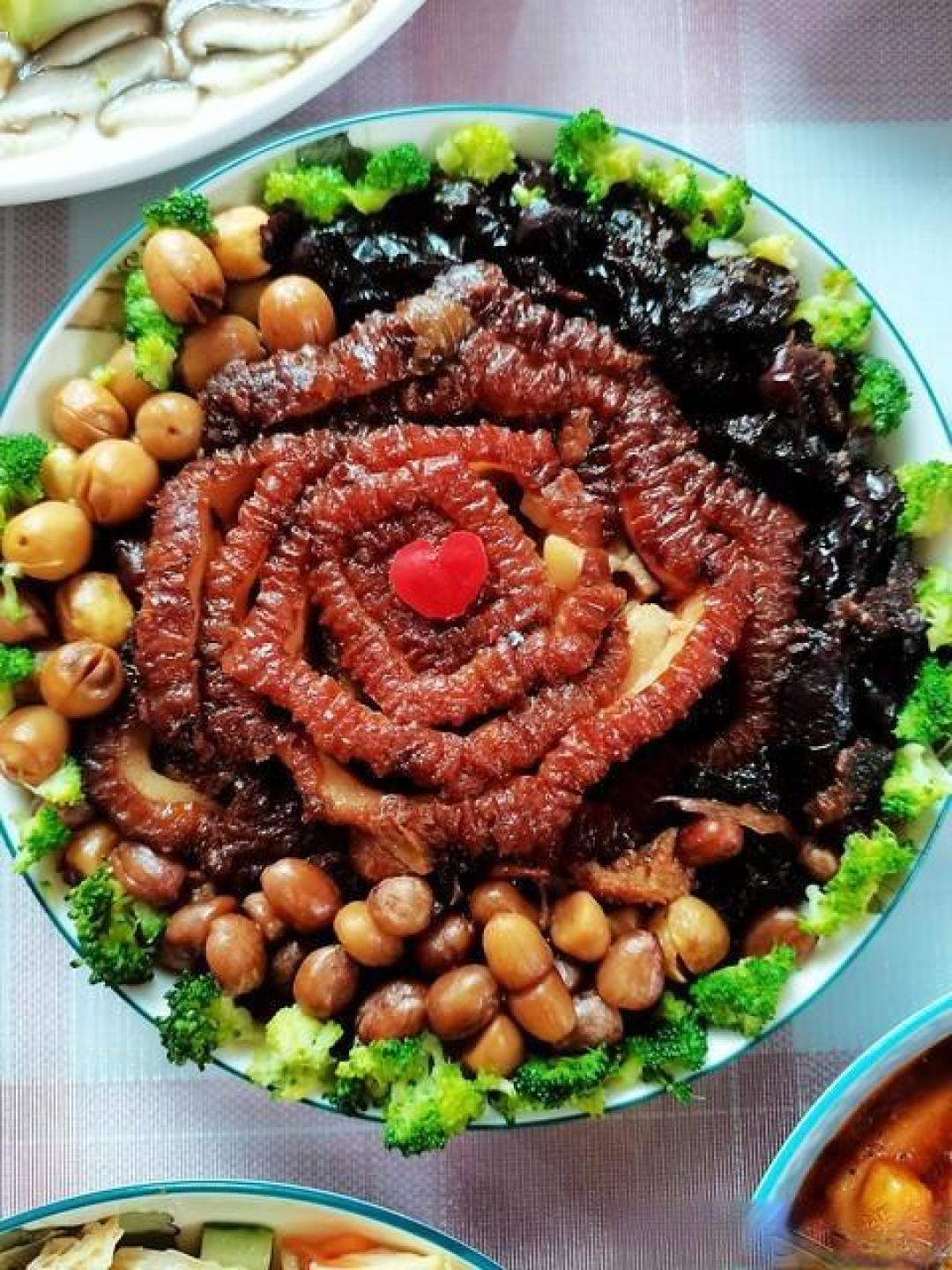 如何在享受春节美食的同时保持健康饮食?