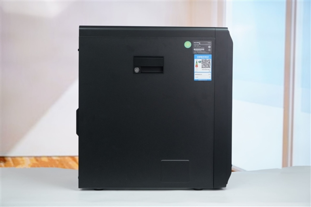 四张英特尔锐炫Pro B60显卡加持!长城世恒X-AIGC工作站图赏