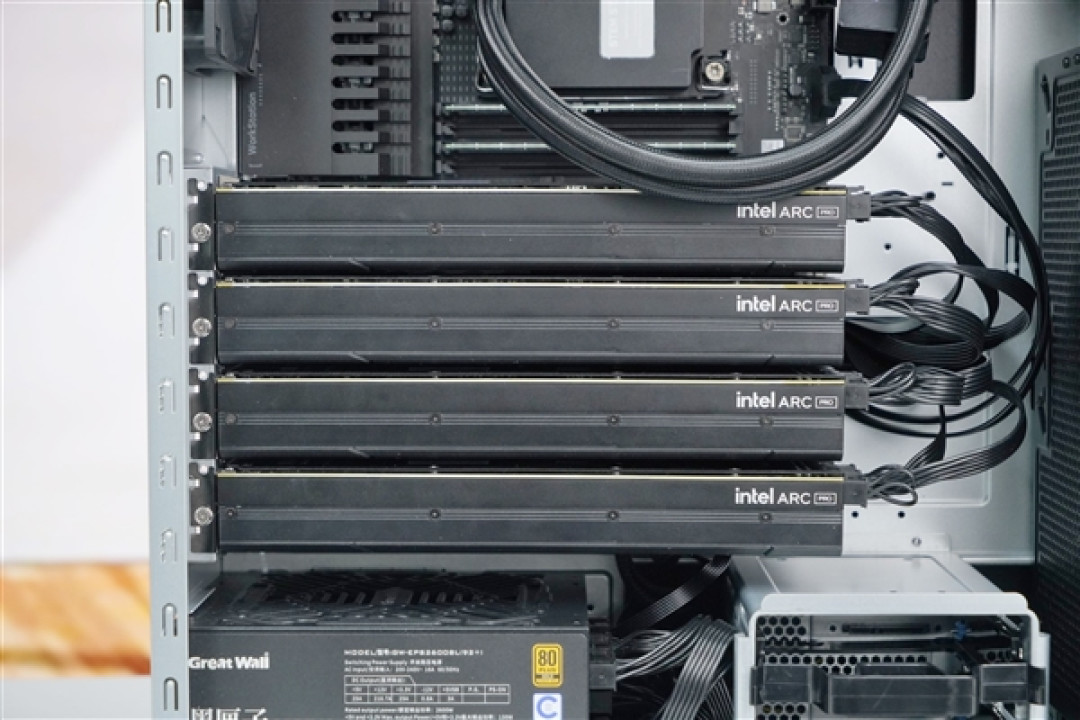 四张英特尔锐炫Pro B60显卡加持!长城世恒X-AIGC工作站图赏