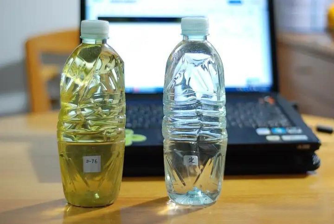 请问高手,如何自己在家冲洗照片?胶卷的那种…?