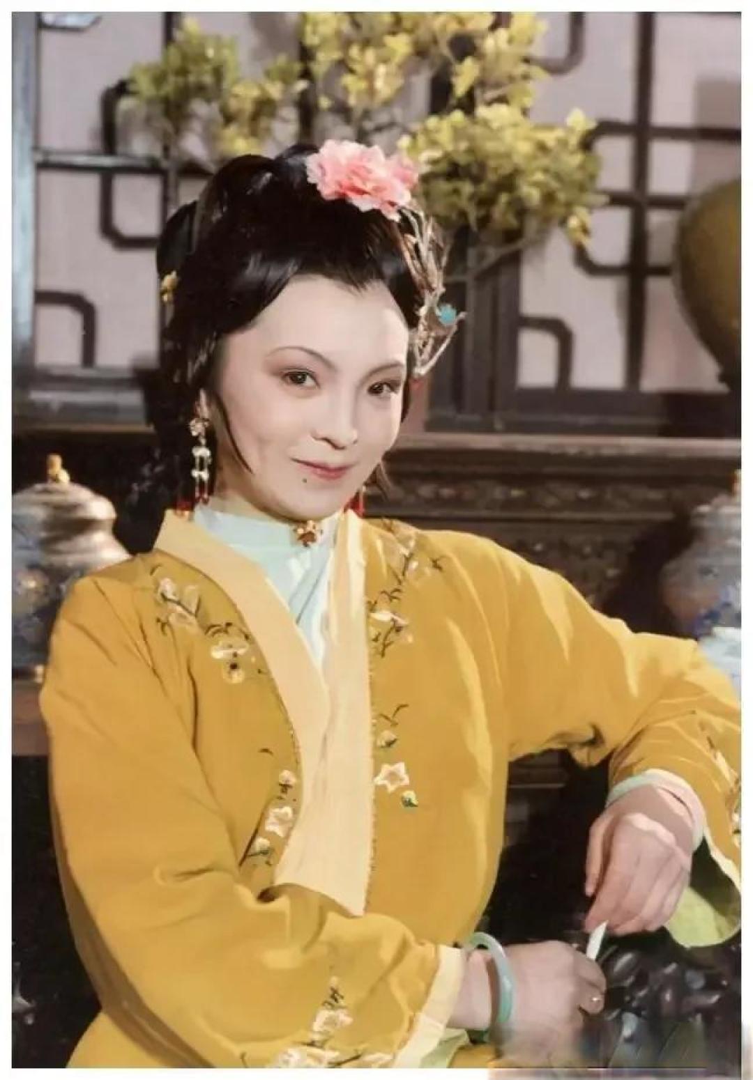 为什么我看《红楼梦》觉得薛家慈善宽厚？