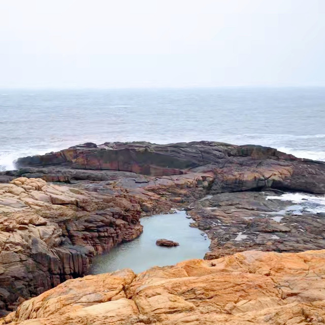 平潭这处礁石滩，是离台湾最近的“治愈角落”～