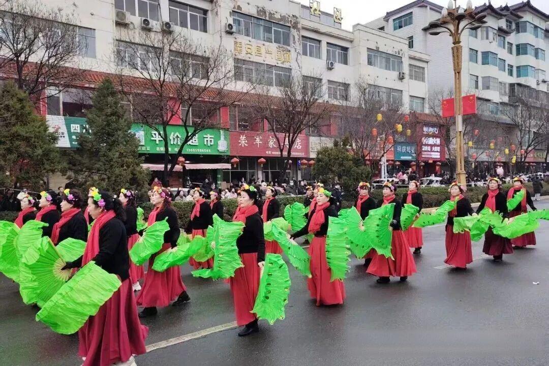 全城出动:甘肃秦安社火现场直击,这才是正月该有的样子!