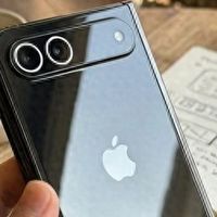 丑到出圈？苹果首款折叠屏曝光：2万定价，无折痕却被骂矮胖！